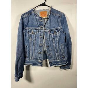 Levi's Denim Trucker Jacket Medium Blue Jean Frayed Collar Classic‎ Casual